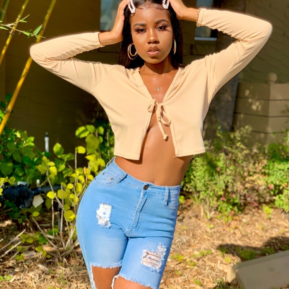 Pretty tan shirt from Pretty Little Thing ✨ - Picture 2 of 3